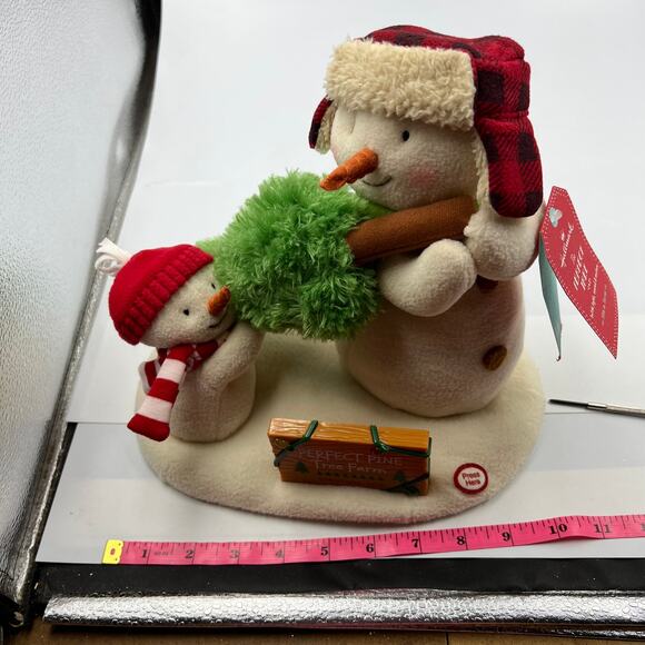 Hallmark Jingle Pals Perfect Pine Tree Farm Plush Animated Snowmen 2014 Video - Picture 3 of 12